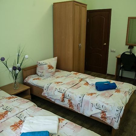 Staryi Dvorik Hotel Obushkovo Zewnętrze zdjęcie